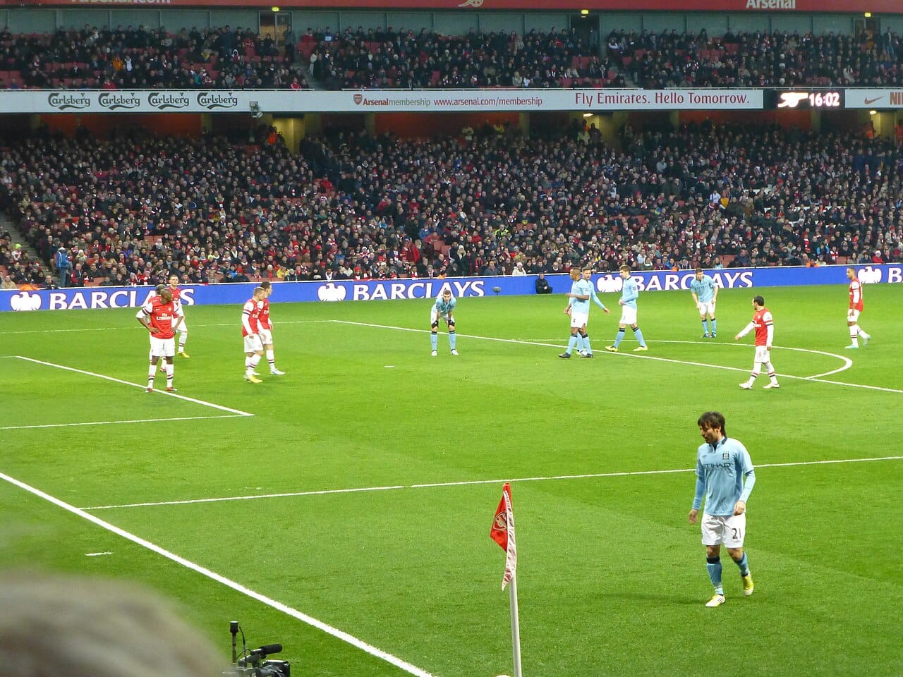 Manchester City Edge Arsenal in Etihad Thriller to Reclaim Premier League Crown